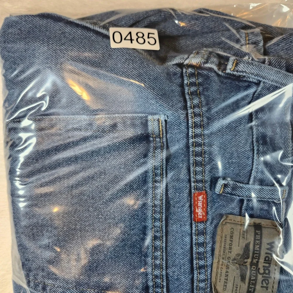 Wrangler classic straight